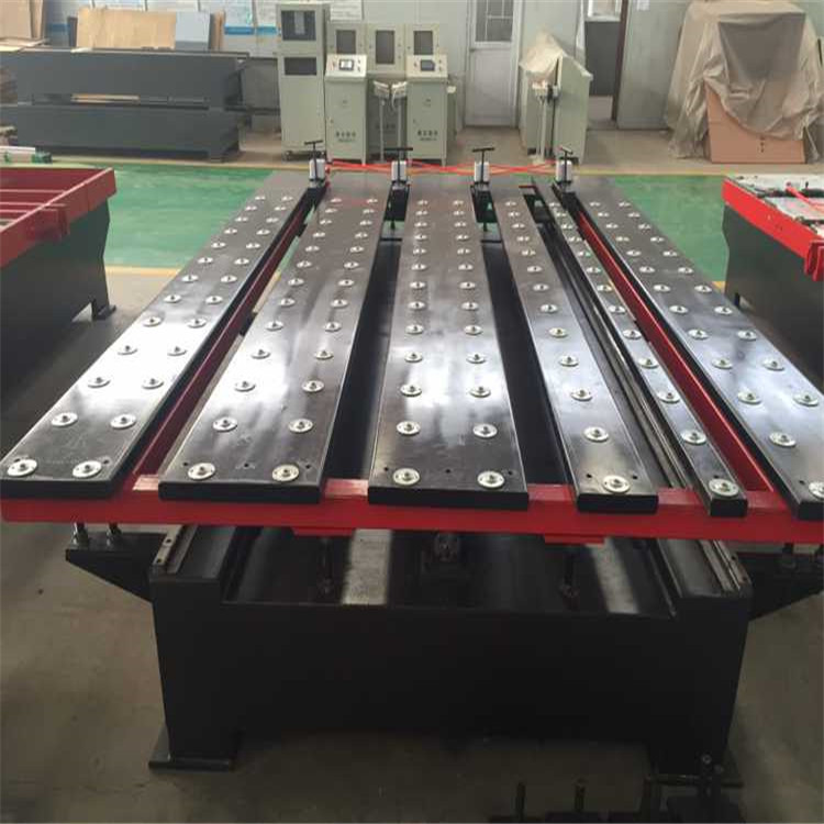 數控剪(jian)闆送料機(ji)的安全操(cao)作規程